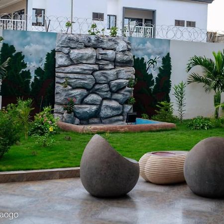 Complexe Hotelier And واغادوغو المظهر الخارجي الصورة