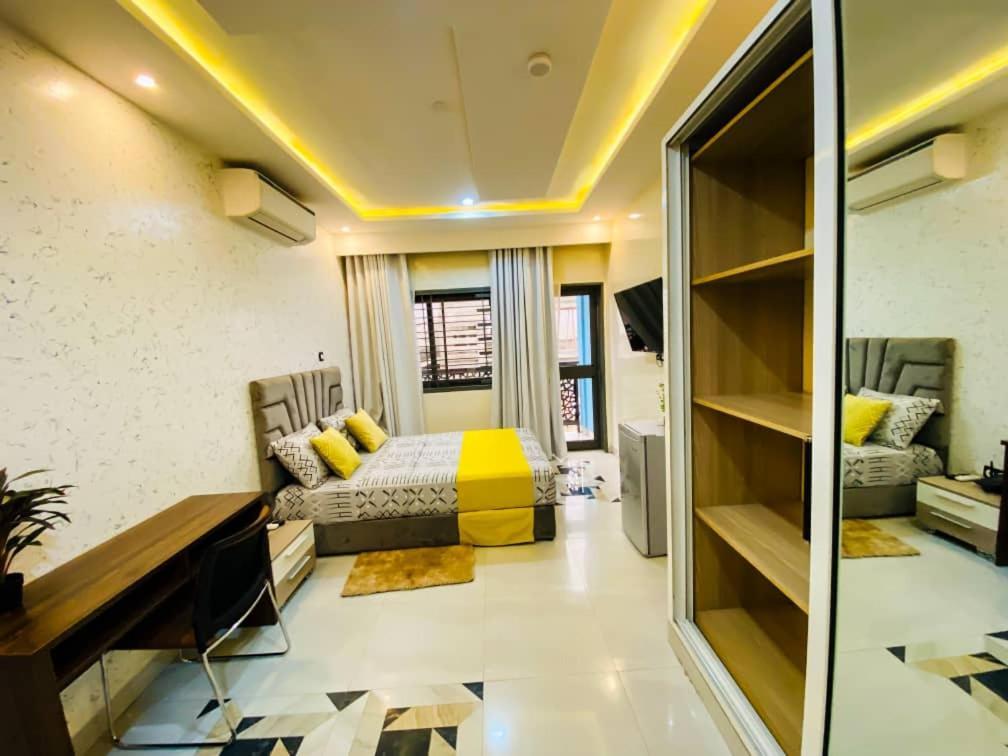Complexe Hotelier And واغادوغو المظهر الخارجي الصورة